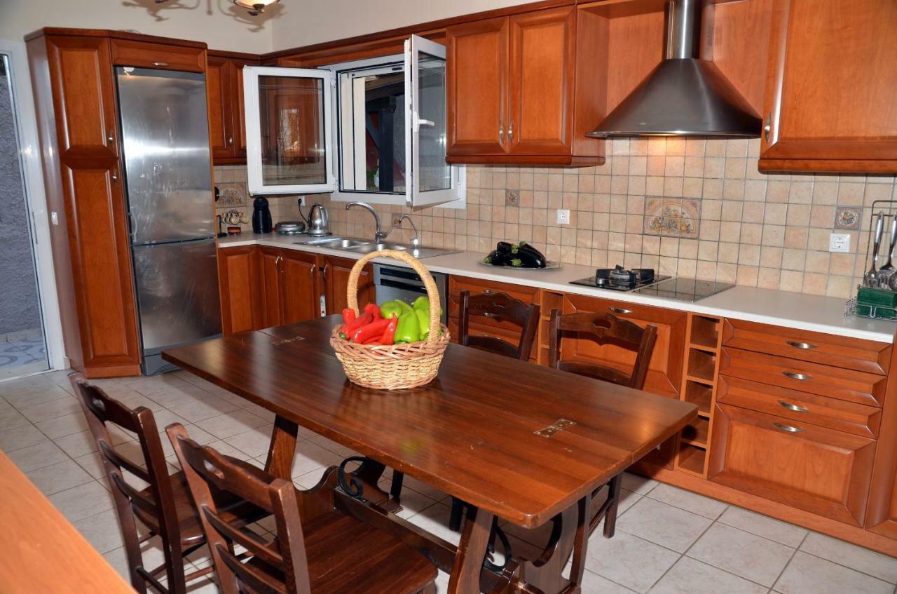 Vakantiehuis Nausika Family Lákones