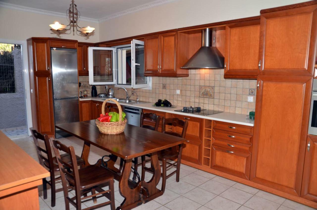 Vakantiehuis Nausika Family Lákones