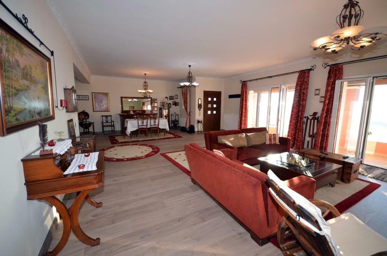 Vakantiehuis Nausika Family Lákones